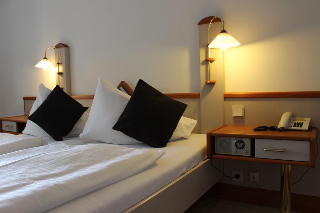 Seehotel Paulitsch Фельден-ам-Вёртер-Зе Номер фото